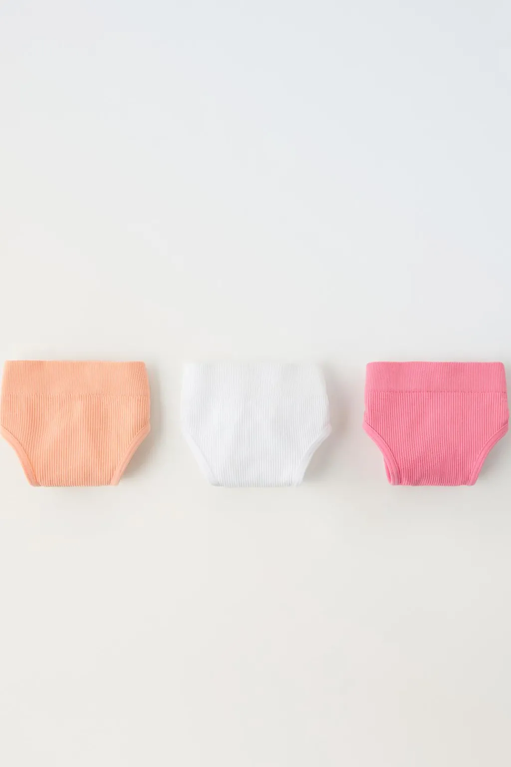 Niños ZARA 6 - 14 Años·Ropa Interior / Calcetines<8-14 AÑOS/ PACK TRES BRAGUITAS SEAMLESS