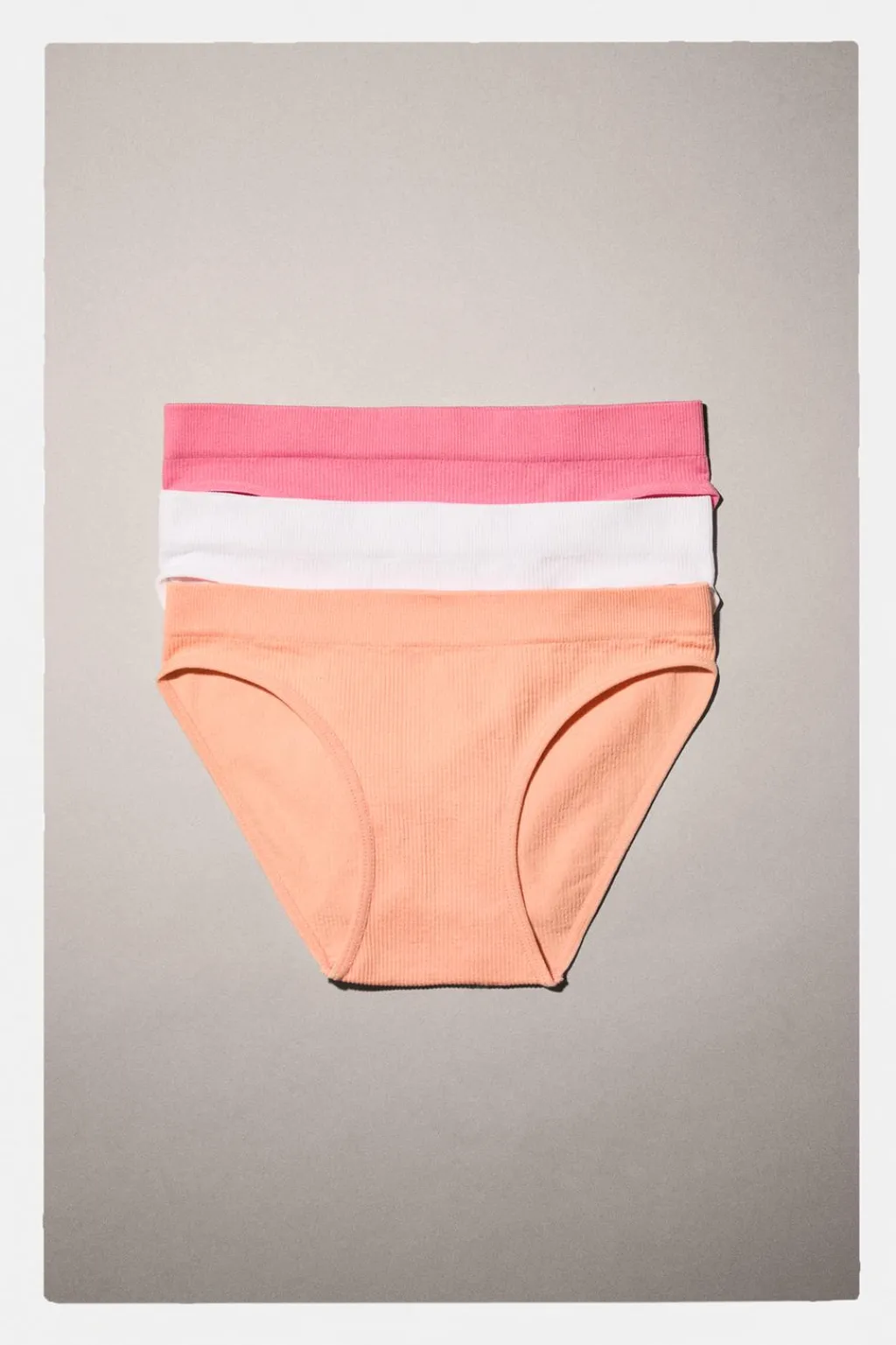 Niños ZARA 6 - 14 Años·Ropa Interior / Calcetines<8-14 AÑOS/ PACK TRES BRAGUITAS SEAMLESS