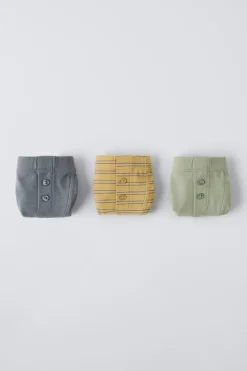 Niños ZARA 1½ - 6 Años·Ropa Interior / Calcetines|Accesorios / Zapatos / 0 - 14 Años<2-6 AÑOS/ PACK TRES BÓXER RAYAS BOTONES
