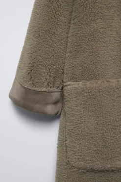Niños ZARA 6 - 14 Años·Abrigos<ABRIGO BORREGUILLO DOBLE FAZ