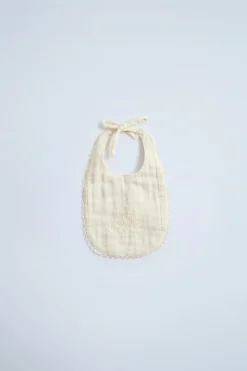 Niños ZARA Accesorios / Zapatos / 0 - 14 Años<BABERO PUNTILLA BORDADO