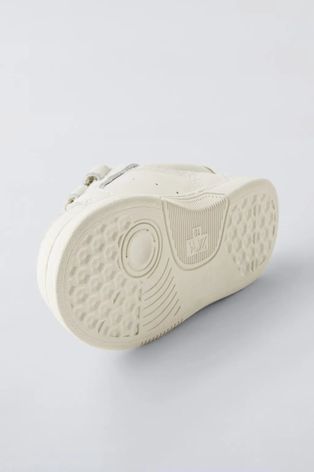 Niños ZARA 1½ - 6 Años·Zapatos|1½ - 6 Años·Zapatos<BAMBA PIEL TIRAS