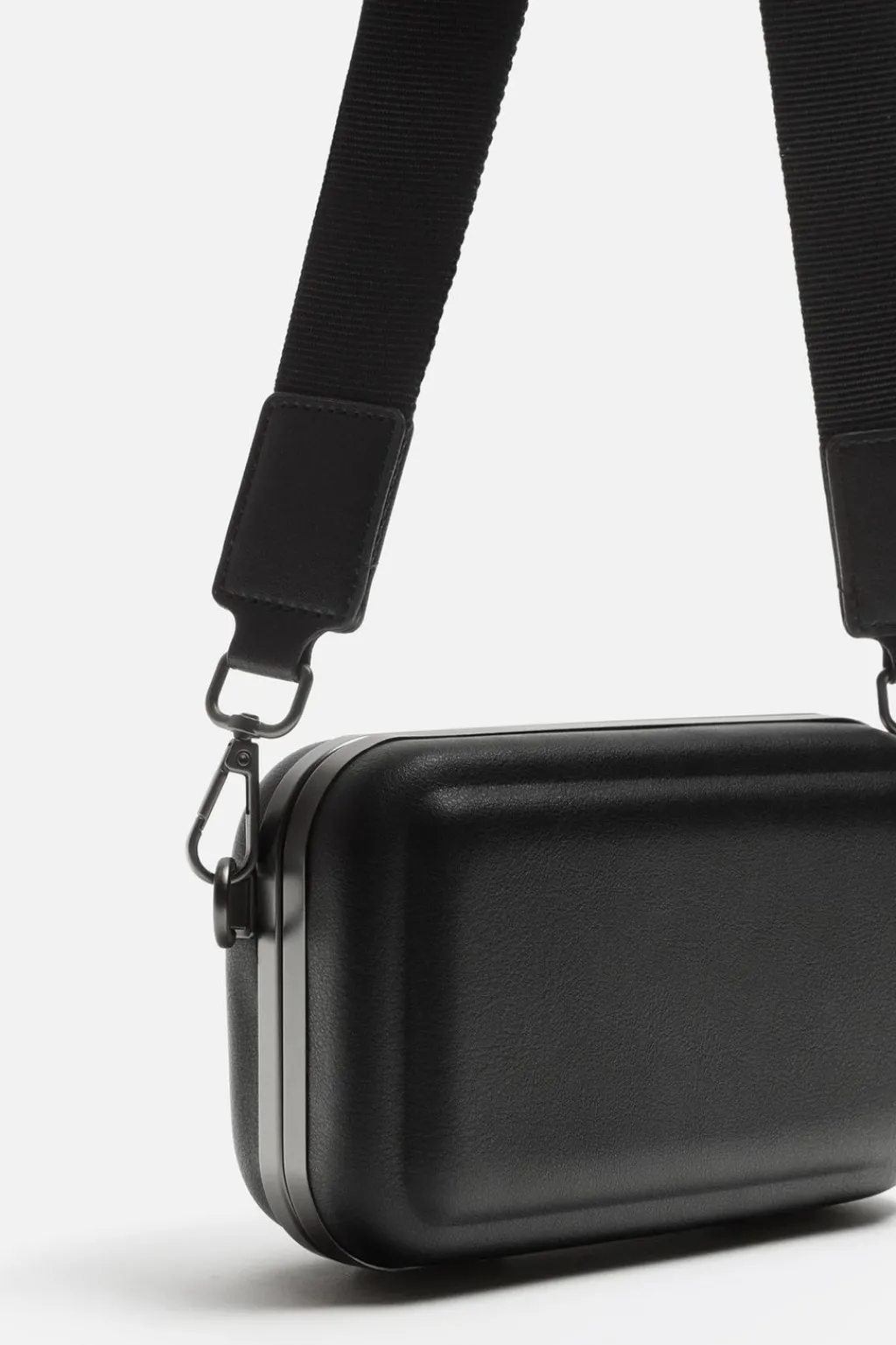 Sale BANDOLERA RÍGIDA Hombre Bolsos / Mochilas