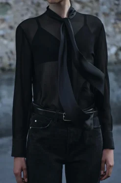 Best BLUSA LAZO ACABADOS SATINADOS Mujer Camisas / Blusas