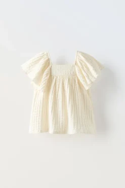 Niños ZARA 1½ - 6 Años·Camisetas|1½ - 6 Años·Total Look<BLUSÓN TEXTURA VOLANTES