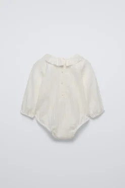 Niños ZARA 0 - 6 Meses·Bodies / Camisas|0 - 6 Meses·Básicos<BODY CUELLO VOLANTE