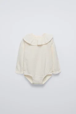 Niños ZARA 0 - 6 Meses·Bodies / Camisas|0 - 6 Meses·Básicos<BODY PLUMETI VOLANTE