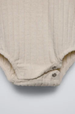 Niños ZARA 0 - 6 Meses·Bodies / Camisas|6 - 18 Meses·Bodies<BODY RIB TACTO SUAVE