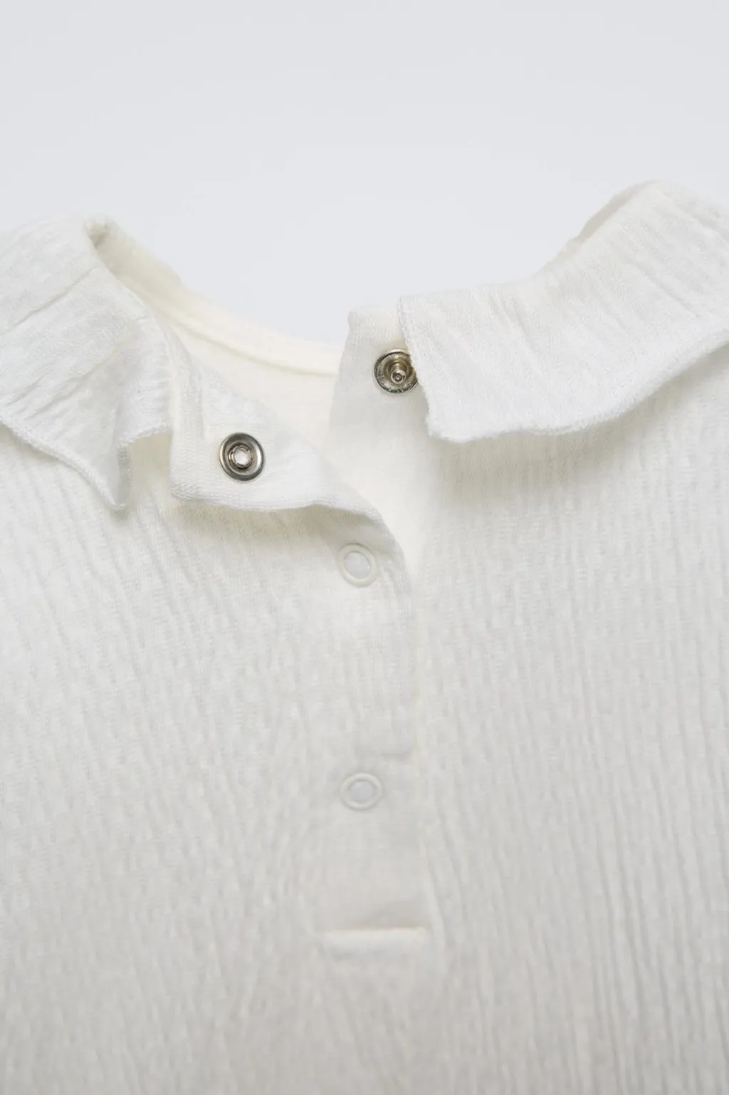 Niños ZARA 0 - 6 Meses·Bodies / Camisas|0 - 6 Meses·Básicos<BODY TEXTURA VOLANTE