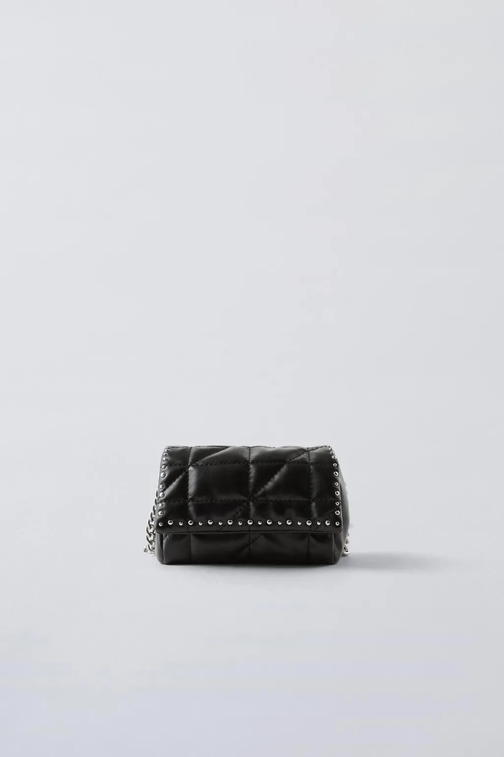 Niños ZARA 6 - 14 Años·Bolsos / Mochilas<BOLSO ACOLCHADO TACHAS