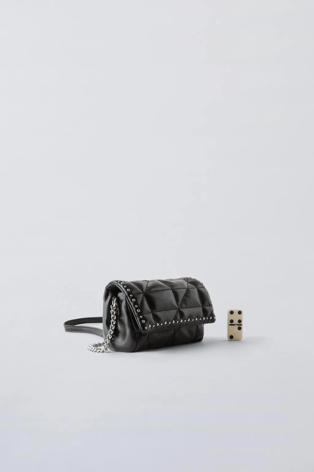 Niños ZARA 6 - 14 Años·Bolsos / Mochilas<BOLSO ACOLCHADO TACHAS