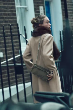 Hot BOLSO ALARGADO TACHAS Mujer Bolsos