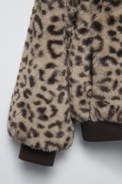 Niños ZARA 6 - 14 Años·Abrigos<BOMBER EFECTO PELO ANIMAL PRINT