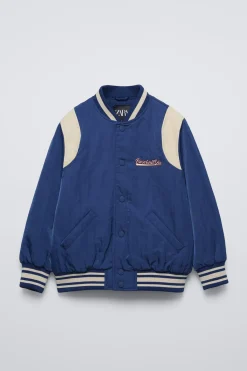 Niños ZARA 6 - 14 Años·Abrigos<BOMBER TEXTO BORDADO