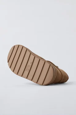 Niños ZARA 1½ - 6 Años·Zapatos|1½ - 6 Años·Zapatos<BOTA CAÑA BAJA