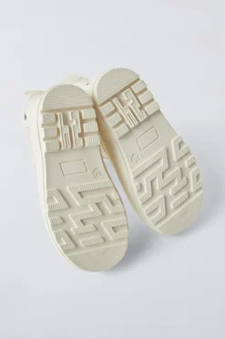 Niños ZARA 1½ - 6 Años·Licencias|1½ - 6 Años·Zapatos<BOTA DE AGUA MICKEY MOUSE © DISNEY
