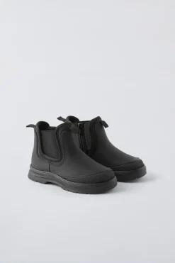 Niños ZARA 1½ - 6 Años·Zapatos|1½ - 6 Años·Zapatos<BOTA ENGOMADA