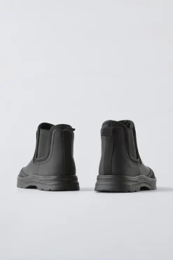 Niños ZARA 1½ - 6 Años·Zapatos|1½ - 6 Años·Zapatos<BOTA ENGOMADA