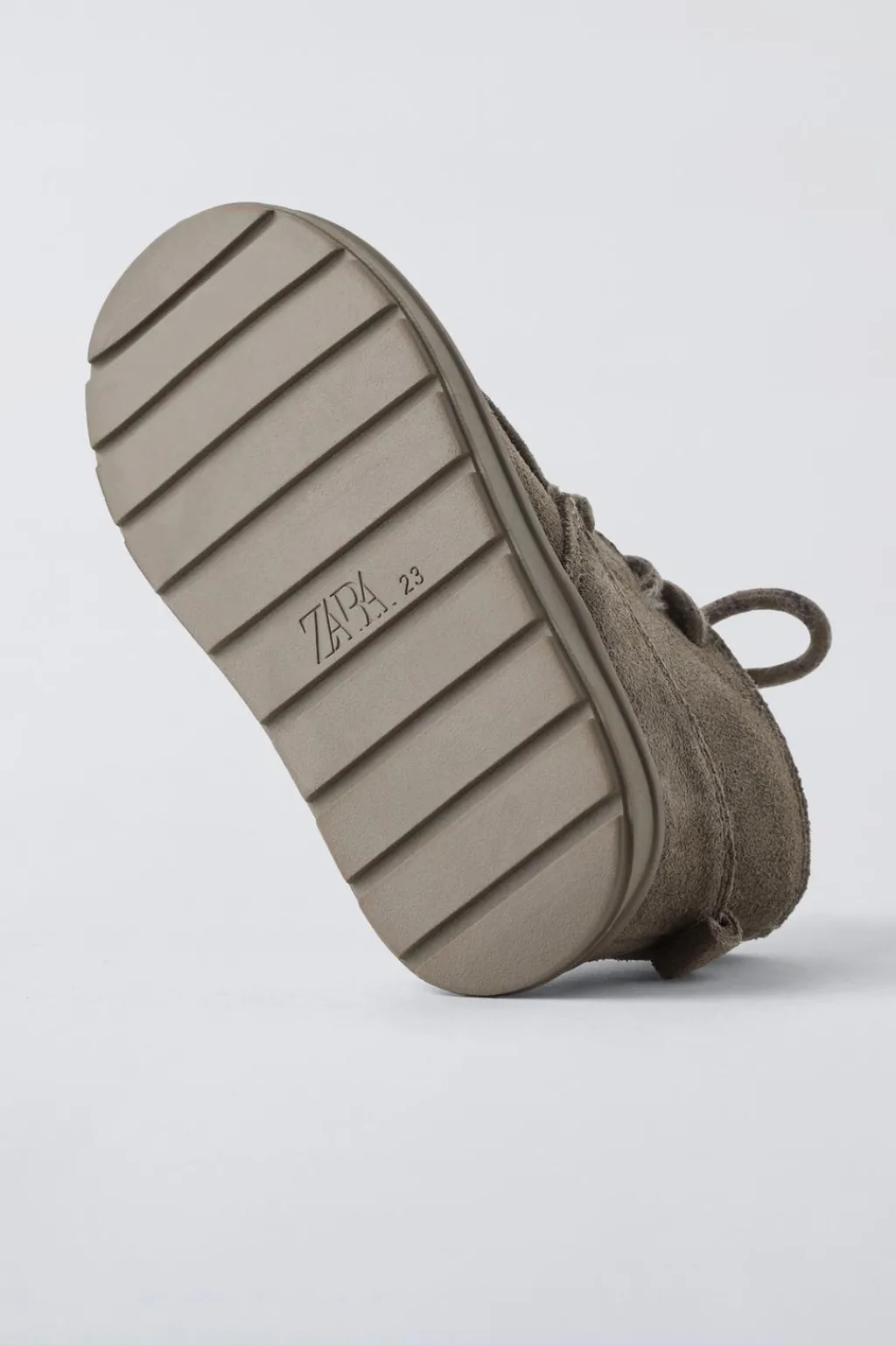Niños ZARA 1½ - 6 Años·Zapatos|1½ - 6 Años·Zapatos<BOTA PIEL FORRADA