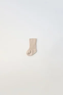 Niños ZARA 0 - 6 Meses·Punto|0 - 6 Meses·Ropa Interior / Pijamas<CALCETÍN RIB ALGODÓN SEDA