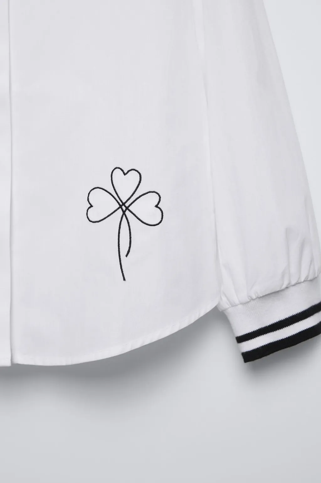 Niños ZARA 6 - 14 Años·Blusas / Camisas<CAMISA BORDADO PUÑO RIB