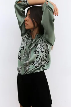 Discount CAMISA ESTAMPADA SATINADA Mujer Camisas / Blusas