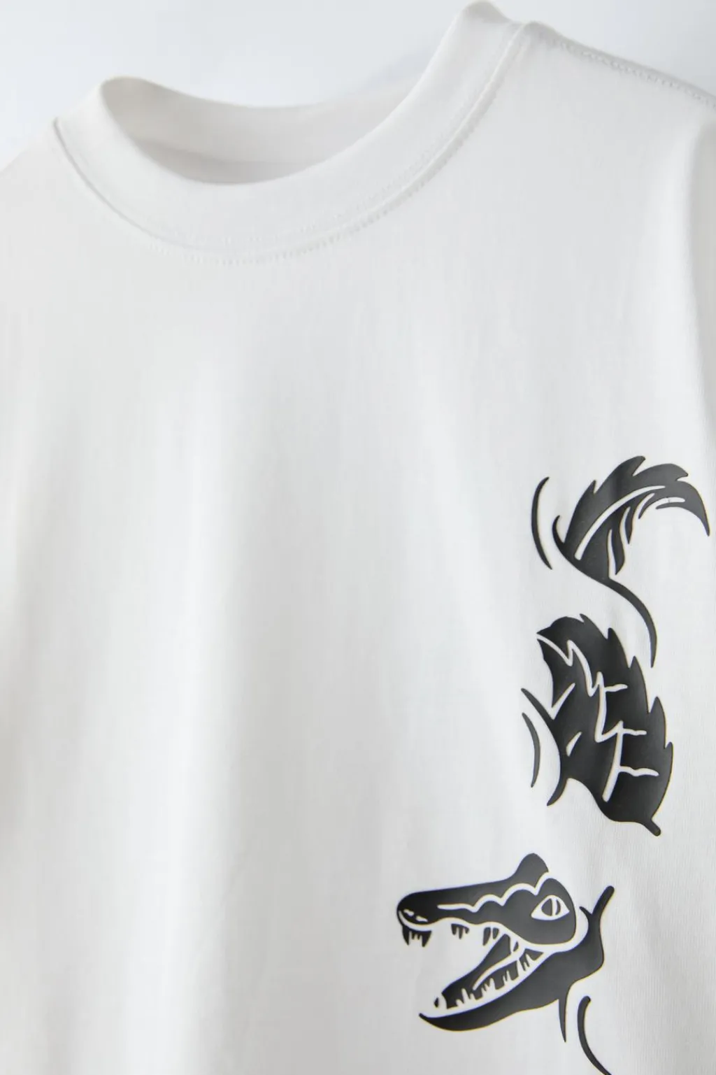 Niños ZARA 6 - 14 Años·Camisetas<CAMISETA COCODRILO ENGOMADO