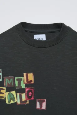 Niños ZARA 6 - 14 Años·Camisetas<CAMISETA DOBLE MANGA ESTAMPADO LETRAS