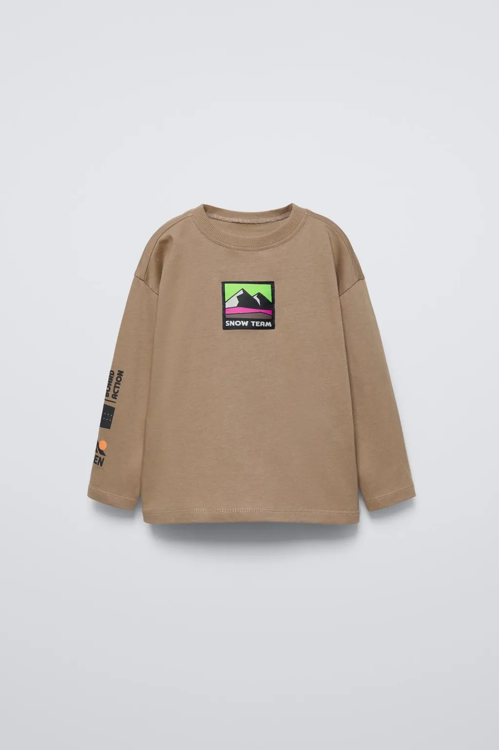 Niños ZARA 1½ - 6 Años·Camisetas|6 - 18 Meses·Camisetas<CAMISETA ETIQUETA MONTAÑA