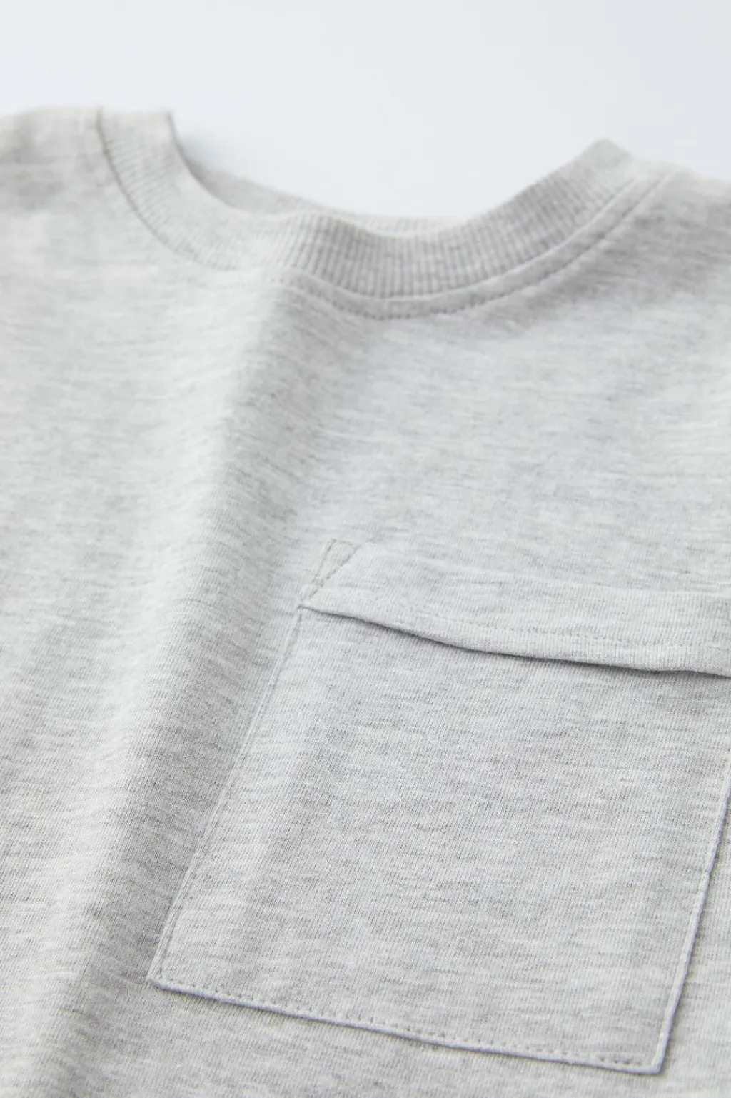 Niños ZARA 1½ - 6 Años·Camisetas|1½ - 6 Años·Camisetas<CAMISETA LISA BOLSILLO
