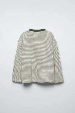 Niños ZARA 6 - 14 Años·Camisetas<CAMISETA RAYAS PARCHE BORDADO