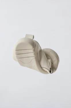 Niños ZARA 1½ - 6 Años·Zapatos|1½ - 6 Años·Zapatos<CANGREJERA PIEL REFORZADA