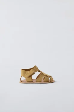 Niños ZARA 0 - 6 Meses·Patucos<CANGREJERA PIEL SOL