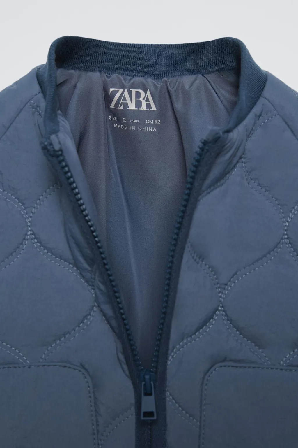 Niños ZARA 1½ - 6 Años·Abrigos|6 - 18 Meses·Abrigos / Buzos<CAZADORA ACOLCHADA WATER REPELLENT