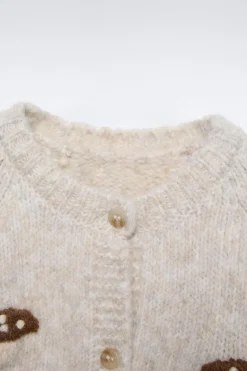 Niños ZARA 6 - 18 Meses·Punto<CHAQUETA SETAS BORDADAS