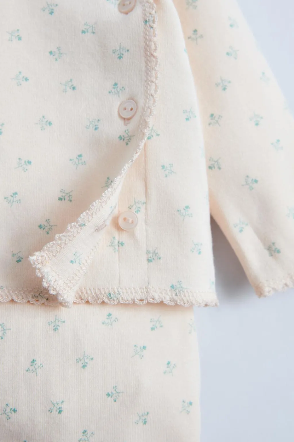 Niños ZARA 0 - 6 Meses·Camisetas|0 - 6 Meses·Leggings / Polainas<CONJUNTO RAMITAS