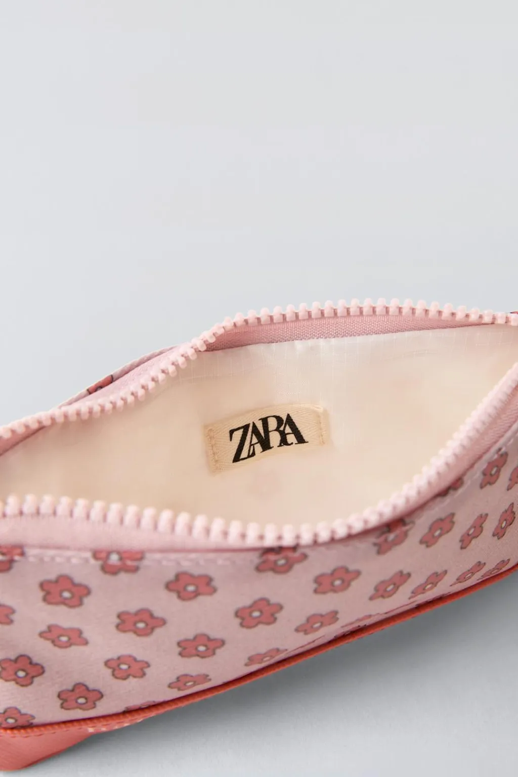 Niños ZARA 1½ - 6 Años·Bolsos / Mochilas<ESTUCHE HAPPY FLOWER