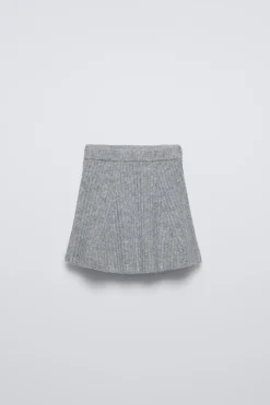 Niños ZARA 6 - 14 Años·Punto|6 - 14 Años·Faldas / Bermudas<FALDA PUNTO CANALÉ TACTO SUAVE