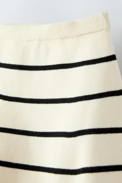 Niños ZARA 6 - 14 Años·Punto|6 - 14 Años·Faldas / Bermudas<FALDA PUNTO RAYAS