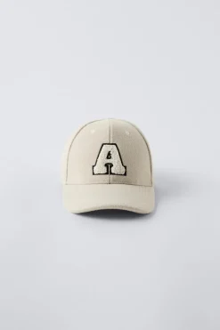 Niños ZARA 1½ - 6 Años·Accesorios|6 - 14 Años·Accesorios<GORRA FRANELA LETRA BORDADA