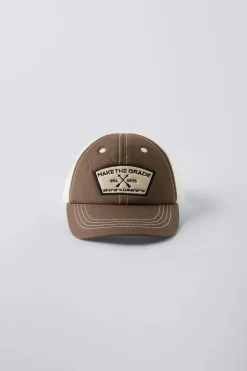 Niños ZARA 1½ - 6 Años·Accesorios|6 - 14 Años·Accesorios<GORRA PARCHE BORDADO REJILLA