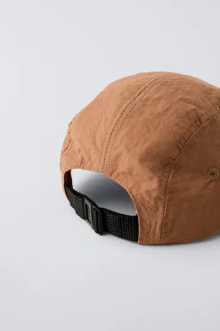 Niños ZARA 1½ - 6 Años·Licencias|1½ - 6 Años·Accesorios<GORRA TÉCNICA CHARLIE BROWN SNOOPY PEANUTS™