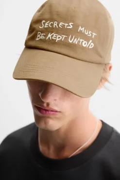 Sale GORRA TEXTO BORDADO Hombre Accesorios