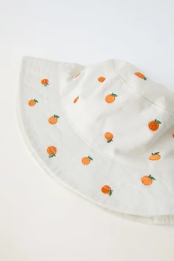Niños ZARA 1½ - 6 Años·Accesorios|6 - 14 Años·Accesorios<GORRO BOB BORDADOS FRUTAS