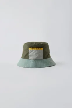 Niños ZARA 1½ - 6 Años·Accesorios|1½ - 6 Años·Accesorios<GORRO BOB NYLON