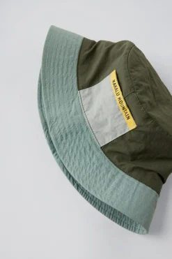 Niños ZARA 1½ - 6 Años·Accesorios|1½ - 6 Años·Accesorios<GORRO BOB NYLON