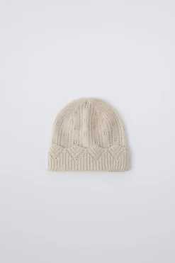 Niños ZARA 1½ - 6 Años·Accesorios|6 - 14 Años·Accesorios<GORRO PUNTO CALADOS