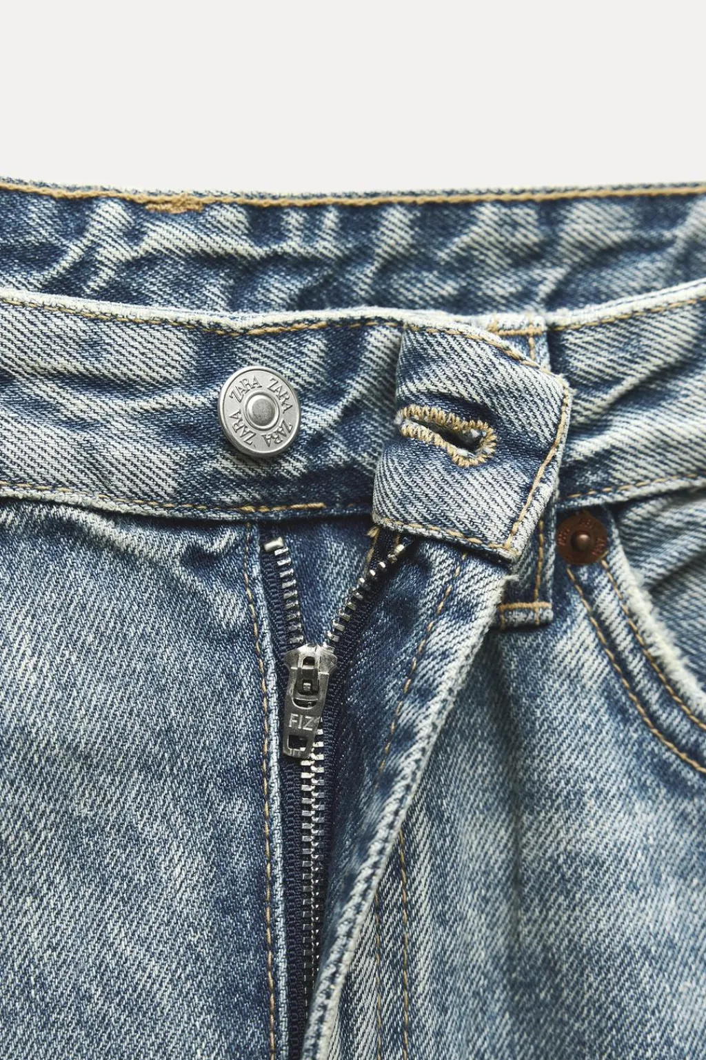 Clearance JEANS TRF RELAXED TIRO MEDIO Mujer Jeans
