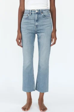 Clearance JEANS TRF STOVE PIPE TIRO ALTO Mujer Jeans