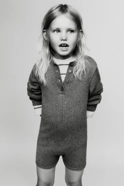 Niños ZARA 1½ - 6 Años·Vestidos / Petos|1½ - 6 Años·Punto<MONO CORTO PUNTO